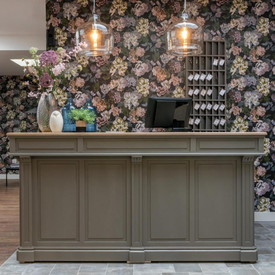 Hotel Restaurant L'Epicurien แวโลญส์ ภายนอก รูปภาพ