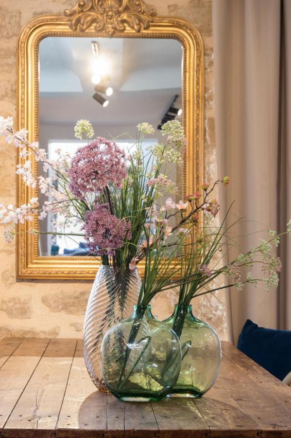 Hotel Restaurant L'Epicurien แวโลญส์ ภายนอก รูปภาพ