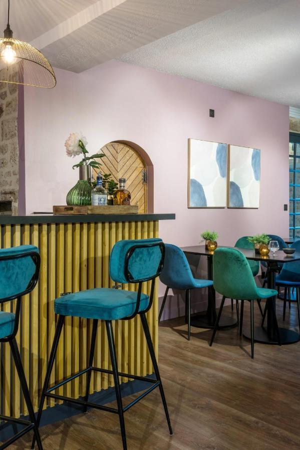 Hotel Restaurant L'Epicurien แวโลญส์ ภายนอก รูปภาพ