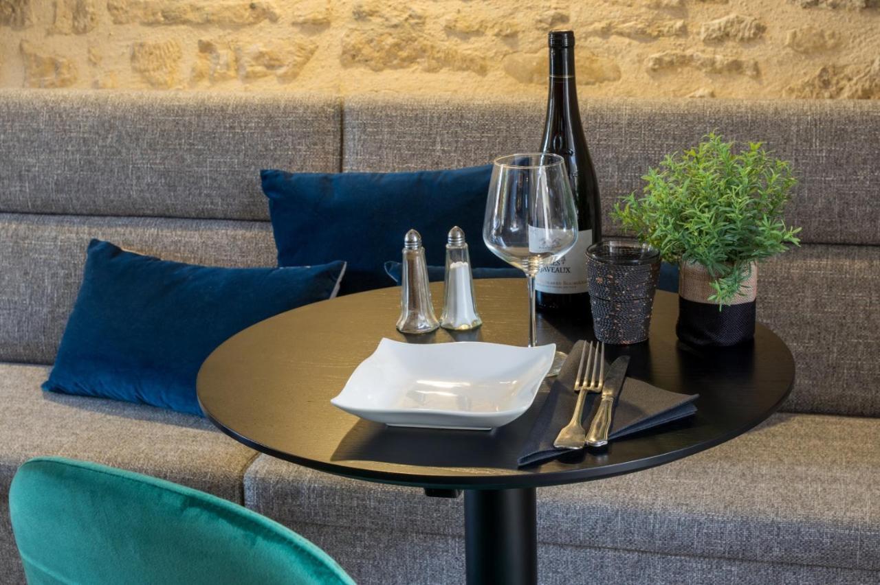 Hotel Restaurant L'Epicurien แวโลญส์ ภายนอก รูปภาพ